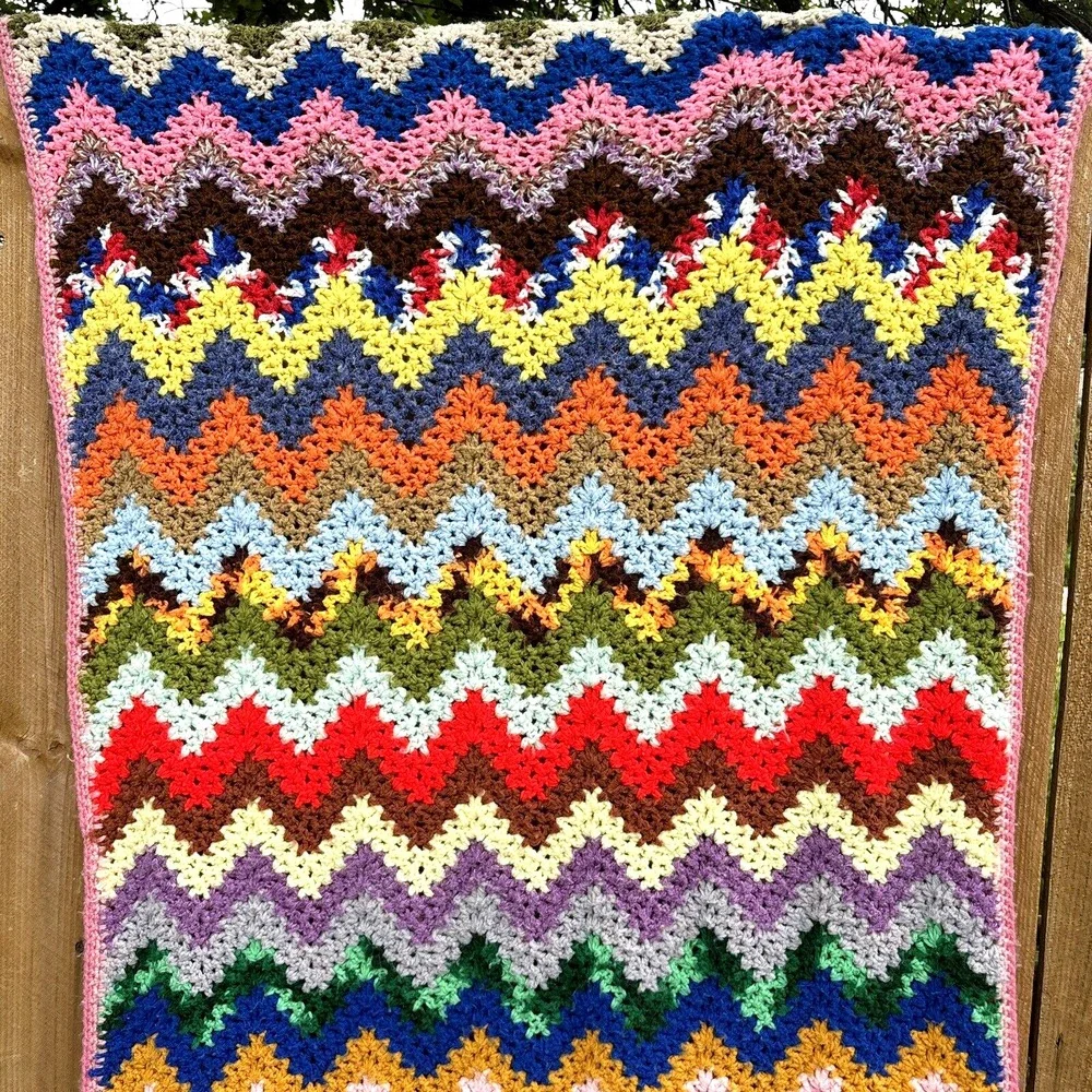 Vintage Crochet Zig Zag Afghan Blanket Throw Colorful Chevron‎ Pattern 63